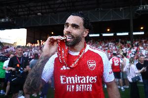 哈特谈拉亚西班牙遇冷：一般1号门将自己不犯错，教练很难换人的