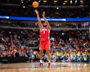 Fischer：火箭昨天就想交易来首轮末签位 最终得到31号签选中桑顿