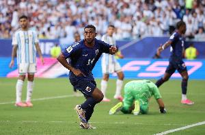 世界杯首秀对阵两支前冠军球队破门，佛得角是历史第四队